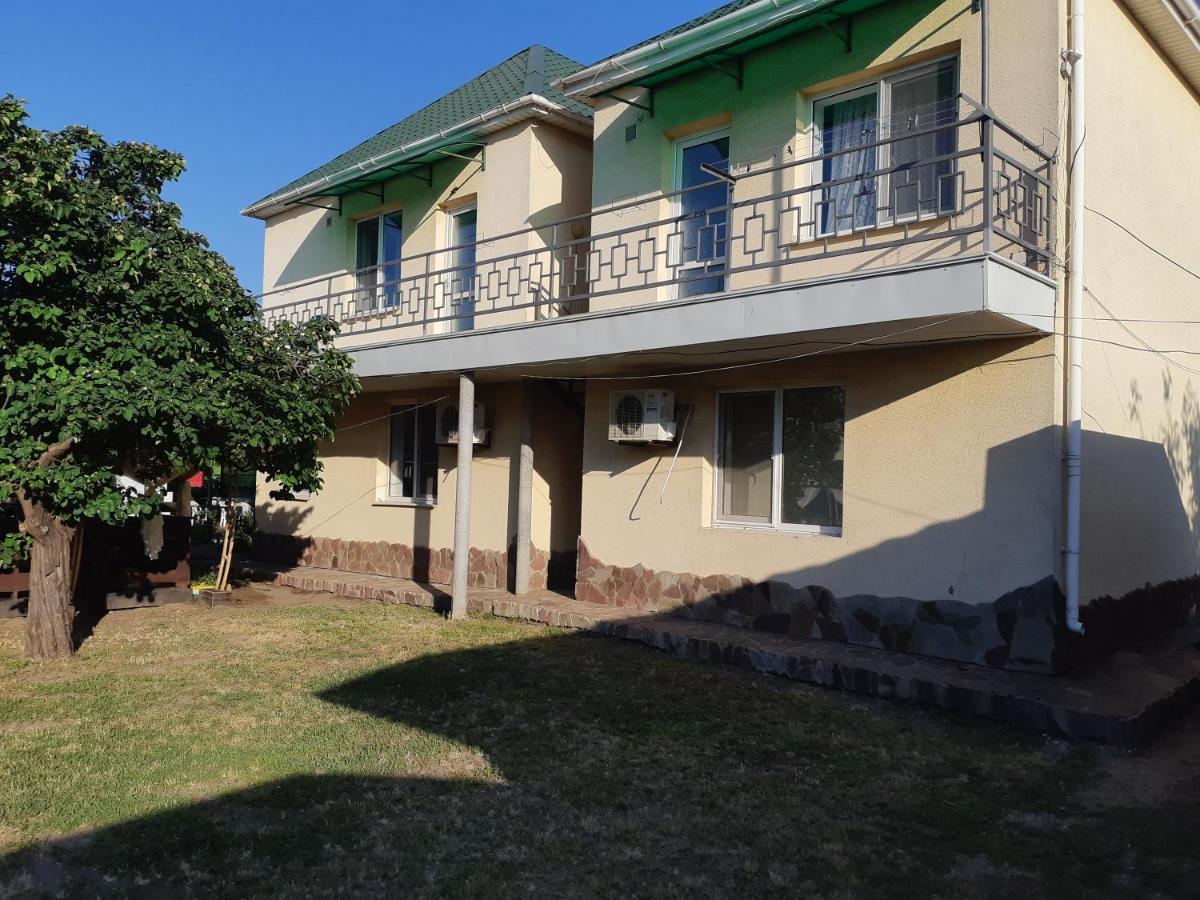 Отель Маленький Рай Zatoka Exterior photo